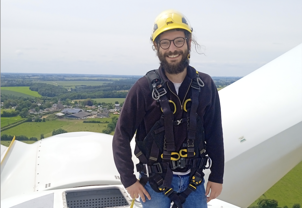 Certains de nos collaborateurs prennent de la hauteur... en éolienne