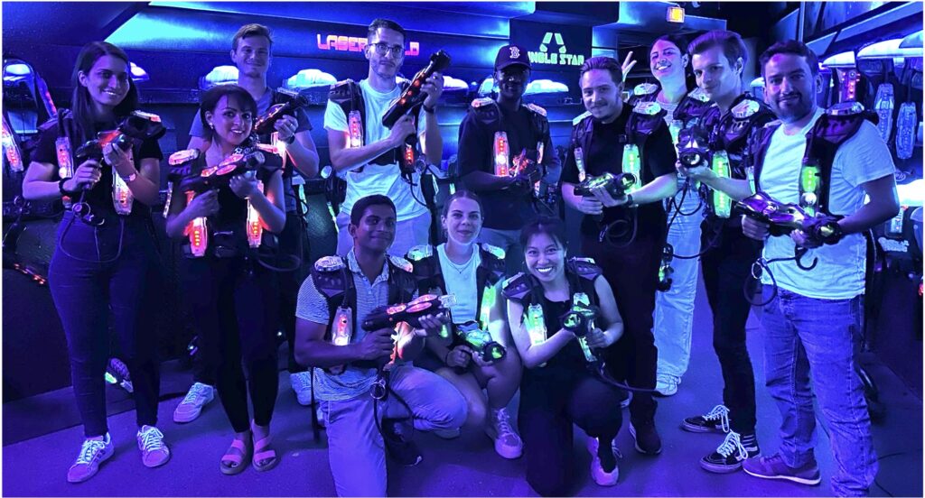 Quand nos collaborateurs partagent un moment de détente...A chacun son style.